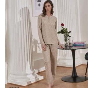 Pigiama donna con pizzo al fondo maniche e pantalone linea dritta