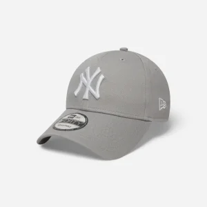 New Era Cappellino 9FORTY Regolabile New York Yankees Essential grigio