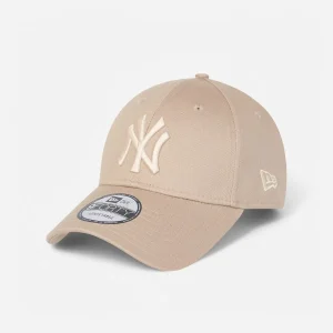 New Era Cappellino 9FORTY Regolabile New York Yankees Essential beige