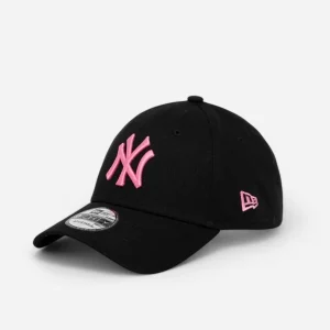 New Era Cappellino 9FORTY Regolabile New York Yankees Essential black/fuchsia