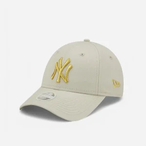 New Era Cappellino 9FORTY Regolabile New York Yankees Metallic Logo Panna