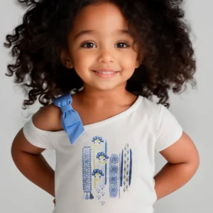 T-Shirt asimmetrica bambina Mayoral bianca grafica indaco