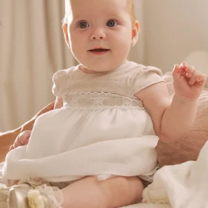 Abito con copri pannolino cerimonia neonata Mayoral Newborn beige e panna